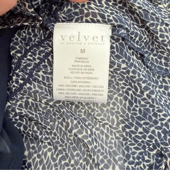 Velvet by Graham & Spencer Navy and White Blen top Size M - Picture 3 of 10